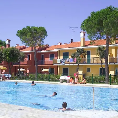 Villaggio Michelangelo - Lemene Bibione Exterior foto